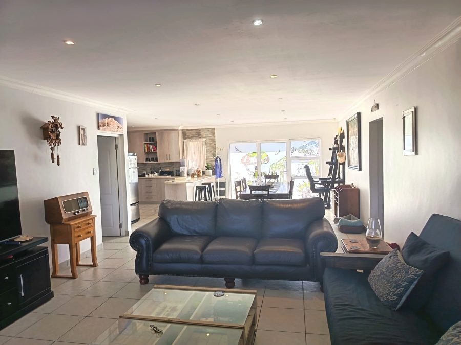 4 Bedroom Property for Sale in Dolphin Creek Golf Estate Western Cape